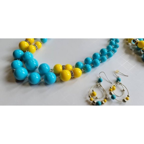 Kohl's necklace bracelet and earrings set - Picture 1 of 4